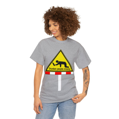DRU**** PEOPLE CROSSING FUNNY SIGN T-SHIRT - Unisex Heavy Cotton Tee - AUS