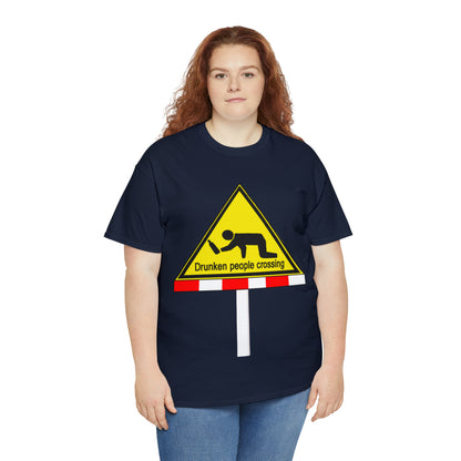 DRU**** PEOPLE CROSSING FUNNY SIGN T-SHIRT - Unisex Heavy Cotton Tee - AUS